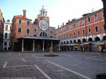 Guesthouse Al Profeta Venesia Bagian luar foto
