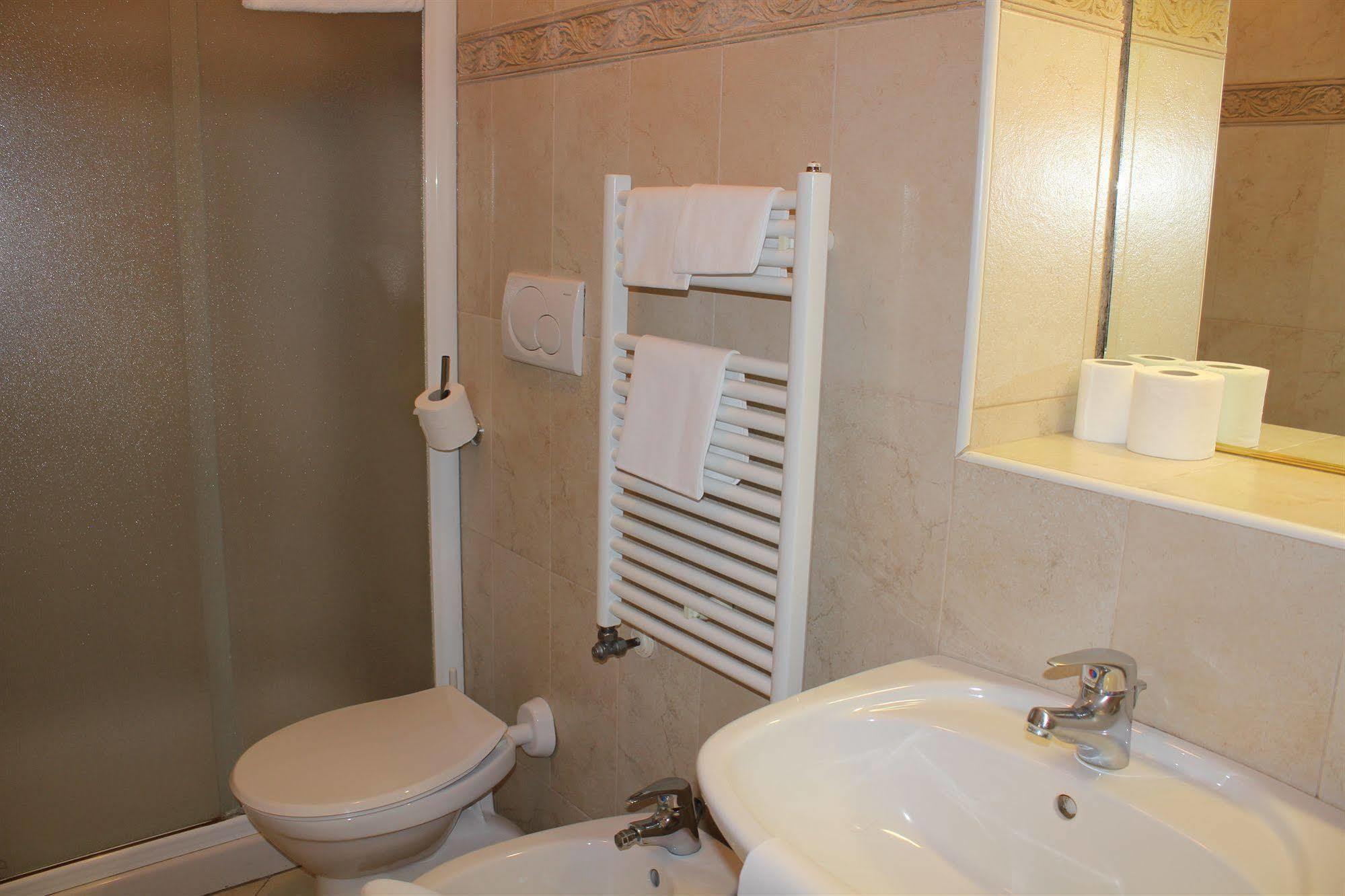 Guesthouse Al Profeta Venesia Bagian luar foto