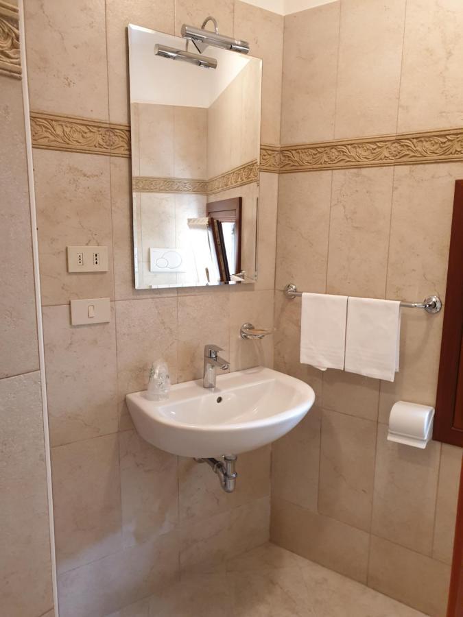 Guesthouse Al Profeta Venesia Ruang foto